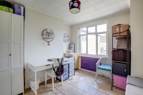 56 Cumberland Road, London, W3 6EY