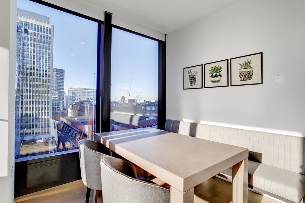 Buckingham Gate Westminster SW1E 1 bed apartment £3,683 pcm (£850 pw)