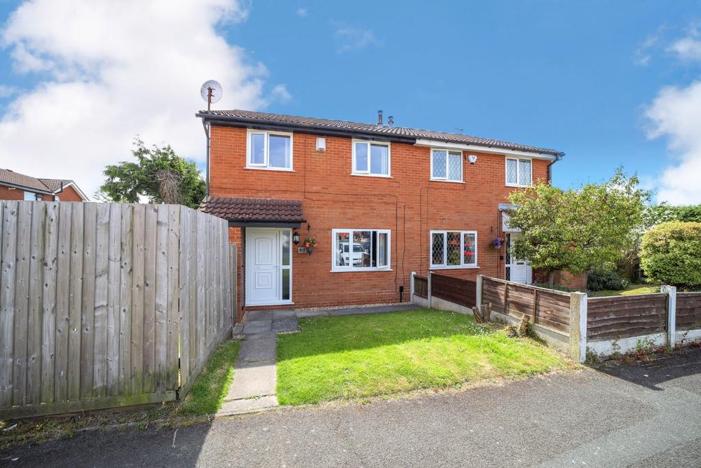 Wetherby Close, NewtonLeWillows, 2 bed semidetached house £140,000