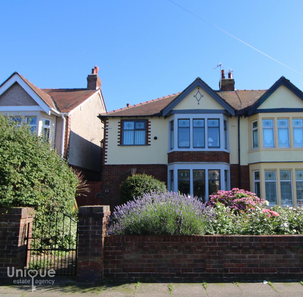 Rossall Grange Lane, Fleetwood, FY7 3 bed semidetached house £219,950