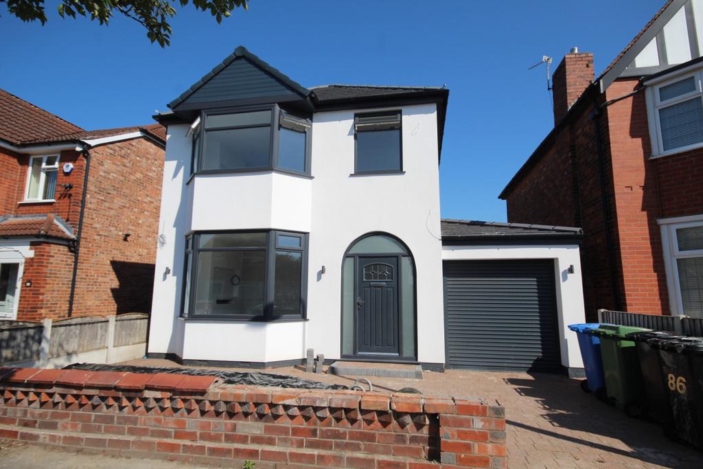 Bradfield Road Stretford M32 9LE 3 bed detached house for sale £475,000