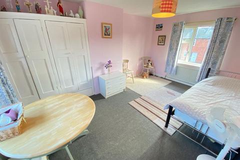 17 Danefield Road, Northampton, NN3 2LT