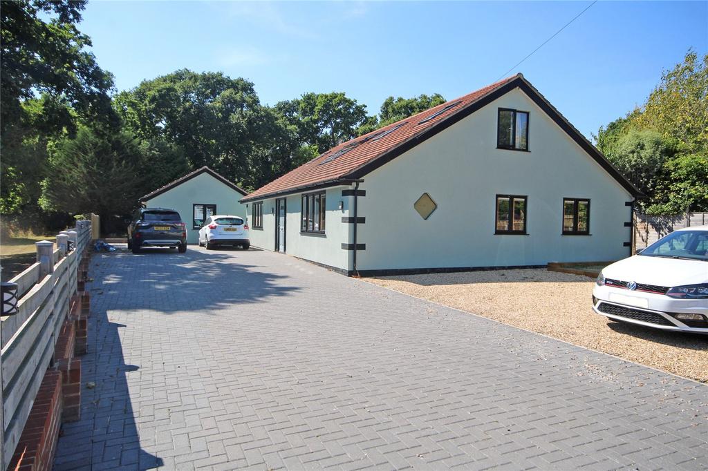 Brook Avenue, New Milton, Hampshire... 4 bed detached house £950,000