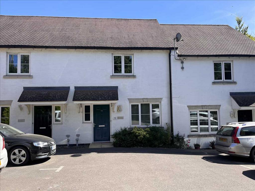 Boulter Road, Andover 2 bed terraced house £1,200 pcm (£277 pw)