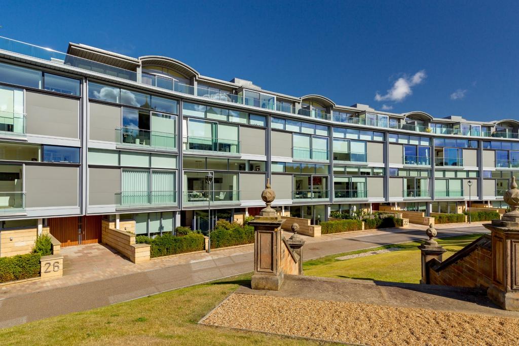 24.1 Donaldson Crescent, Edinburgh, Midlothian, EH12 3 bed apartment