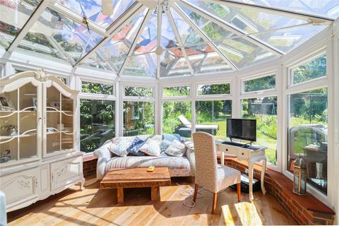 5 Fernsleigh Close, Chalfont St Peter, Gerrards Cross, SL9 0HR