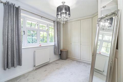5 Fernsleigh Close, Chalfont St Peter, Gerrards Cross, SL9 0HR