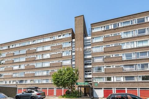2 bedroom apartment to rent - Fair Acres Bromley BR2