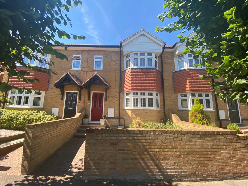 Rock Avenue, Gillingham, Kent, ME7 4 bed terraced house £385,000