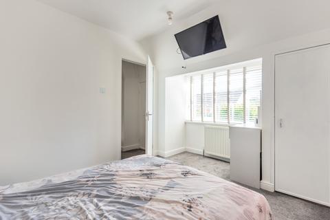 8 Addison Road, Sarisbury Green, Southampton, SO31 7ER