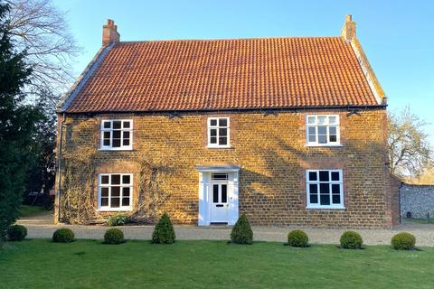 5 bedroom detached house to rent, CASTLE RISING