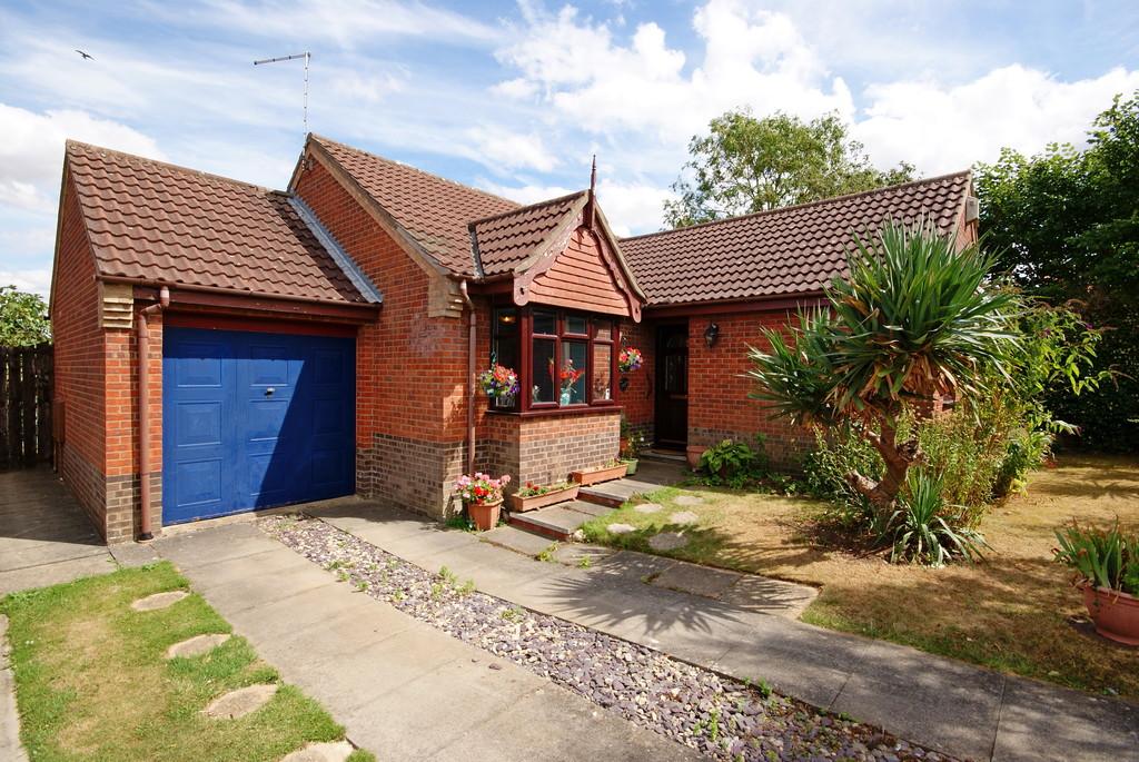 Heathfield Avenue, Branston, Lincoln 3 bed detached bungalow £270,000