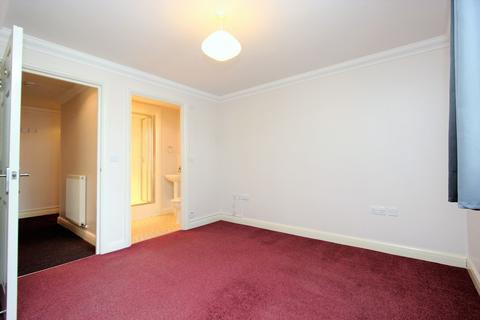 3 Wingfield Court, Banstead, SM7 2GD