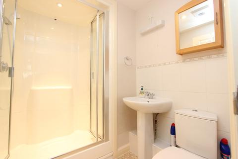 3 Wingfield Court, Banstead, SM7 2GD