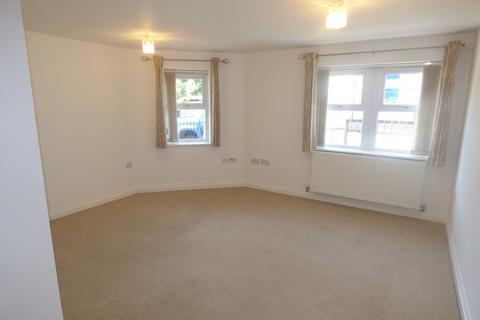 2 bedroom ground floor flat to rent, Coombe Park Road, Teignmouth