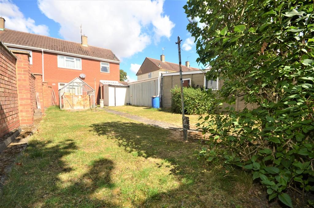 Willow Brook Road, Corby 3 bed semidetached house £215,000