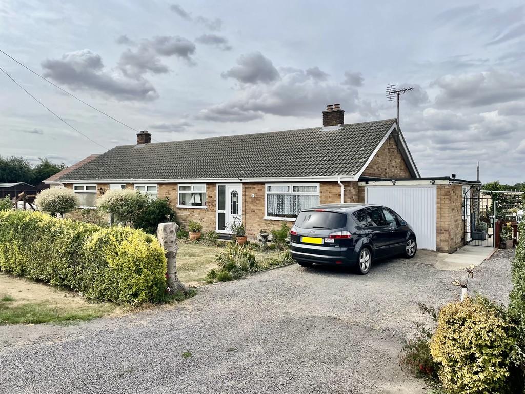 South Drove, Spalding Common 2 bed semidetached bungalow £175,000