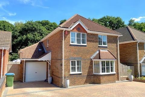 Houses for sale in Warsash | Property & Houses to Buy | OnTheMarket