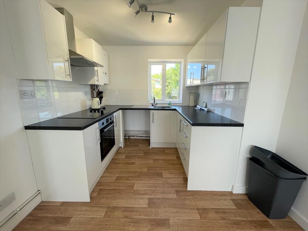Clockhouse Way, Braintree 1 bed apartment £750 pcm (£173 pw)