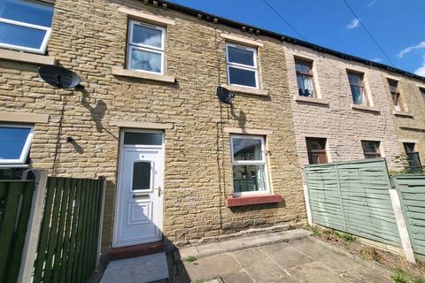 8 Platt Square, Cleckheaton, BD19 3NJ