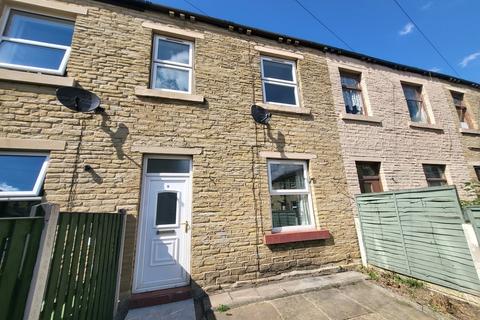 8 Platt Square, Cleckheaton, BD19 3NJ