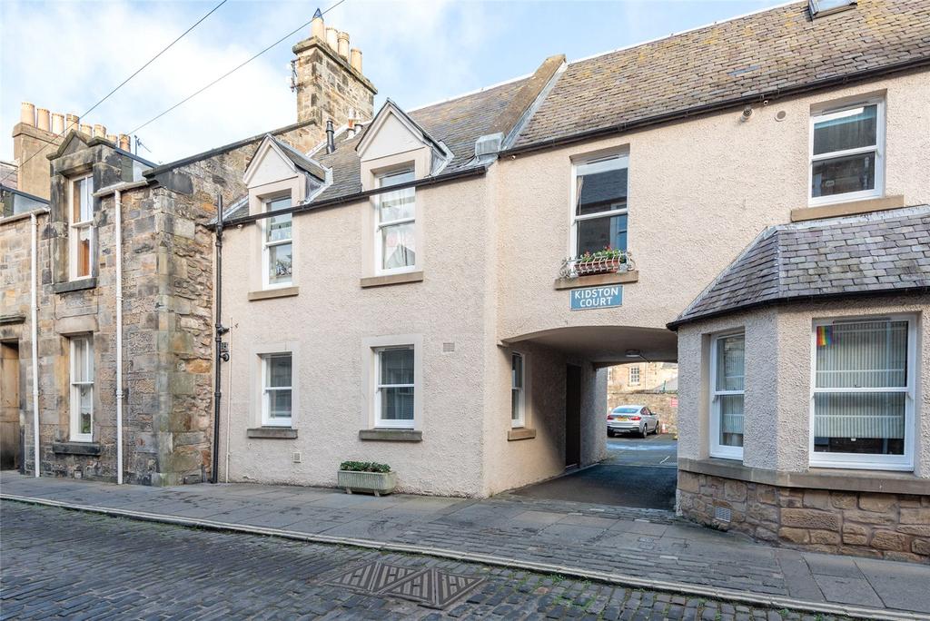 Kidston Court, St Andrews, Fife, KY16 1 bed apartment £1,320 pcm (£