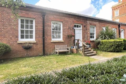 12, North Grange Clyst Heath, Exeter, EX2 7EY
