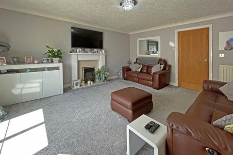 5 Coronet Close, Exeter, EX2 7QS
