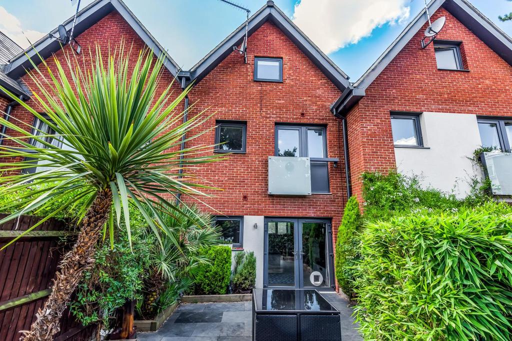 Drayton Green, Ealing 4 bed terraced house £1,100,000