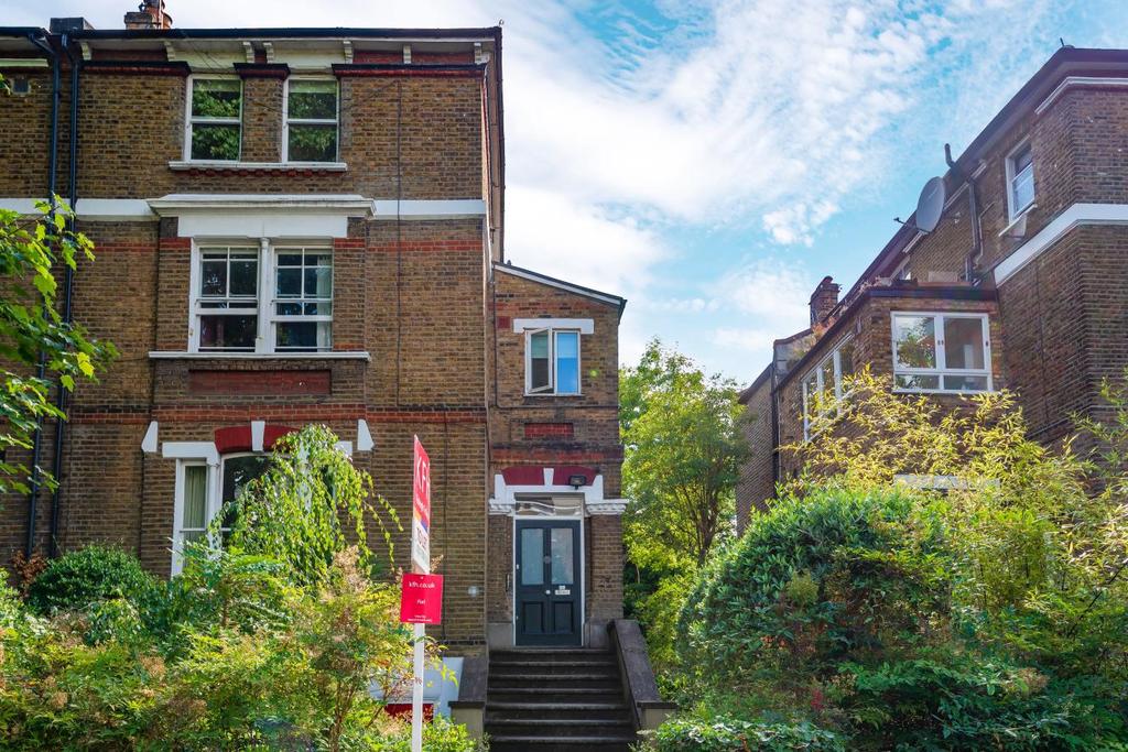 Hillmarton Road, Holloway 1 bed flat £425,000