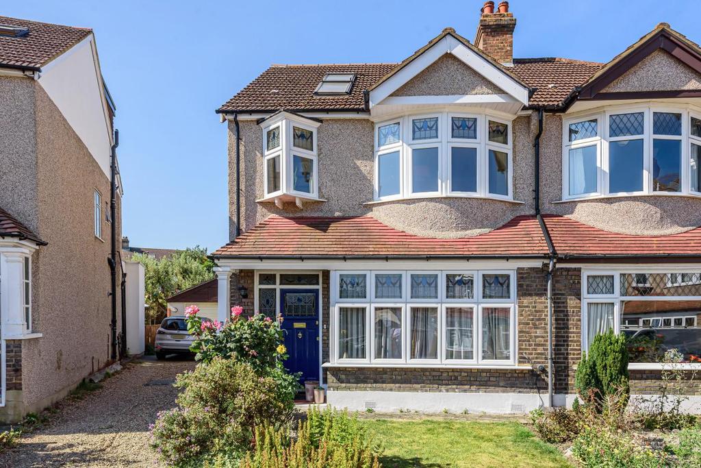 Hillcrest Close, Beckenham 4 bed semidetached house £775,000