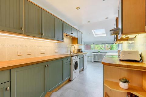 3 Hillcrest Close, Beckenham, BR3 3HB