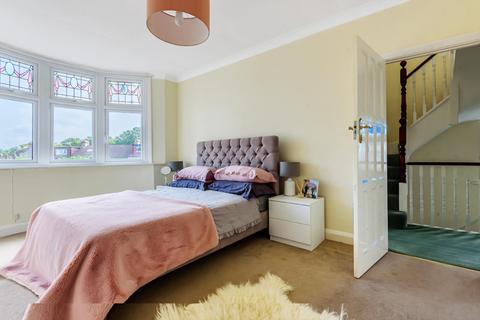 3 Hillcrest Close, Beckenham, BR3 3HB