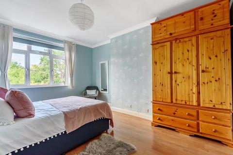 3 Hillcrest Close, Beckenham, BR3 3HB