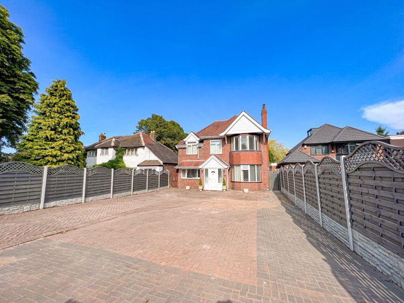 Chester Road, Streetly, Sutton Coldfield, B74 3NE 5 bed detached house
