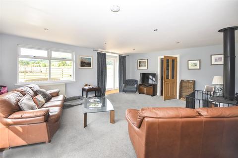 4 bedroom equestrian property to rent - Fairview, 26 Damhead, Lothianburn, Edinburgh, Midlothian, EH10