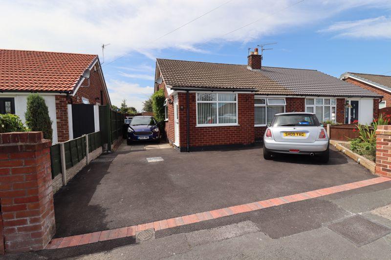 Road, Penketh, WA5 2 bed bungalow for sale £275,000