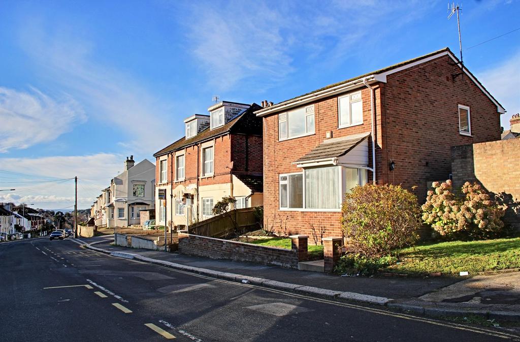 Harold Road, Hastings, Hastings, TN35 3 bed house £1,300 pcm (£300 pw)