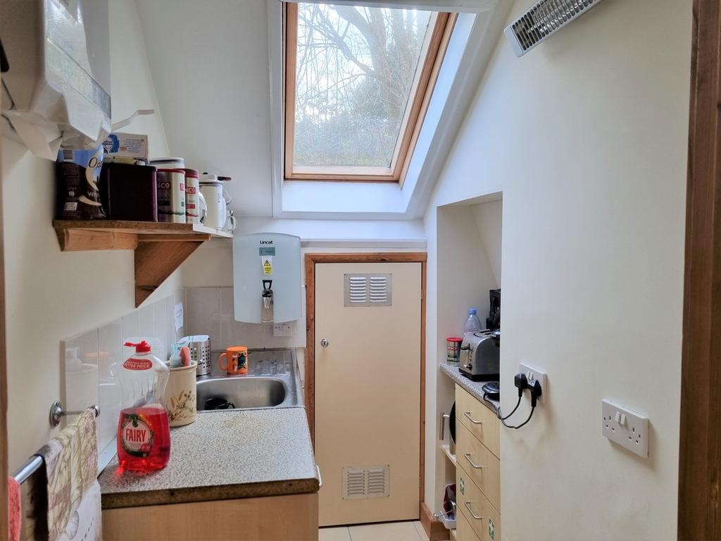 Fearon Road, Hastings, Hastings, TN34 Property £275 pcm (£63 pw)