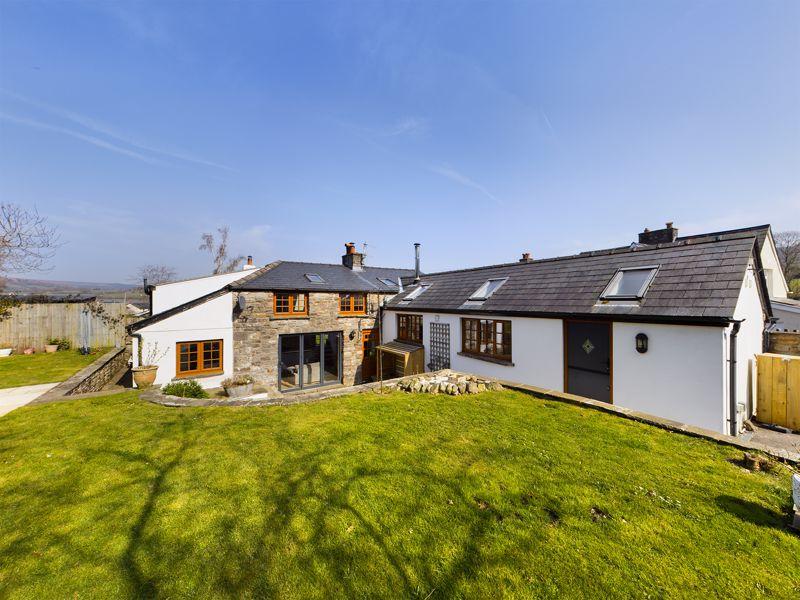 Duffryn Road, Llangynidr, Crickhowell 4 bed semidetached house £500,000