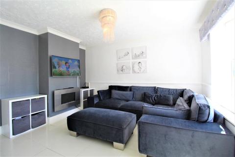 71 Cullen Square, South Ockendon, RM15 6AD