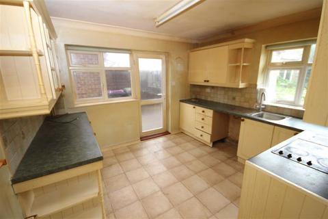 3 bedroom detached bungalow for sale - Cresta Close, North Hykeham, Lincoln, Lincolnshire