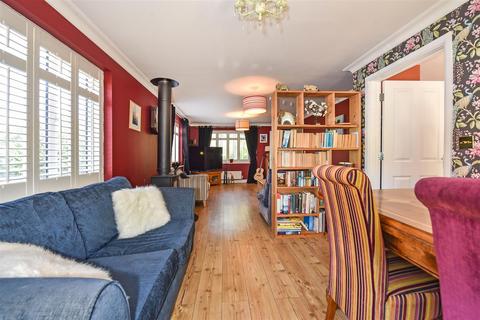 16 Appleton Close, Clanfield, Waterlooville, PO8 0ZG