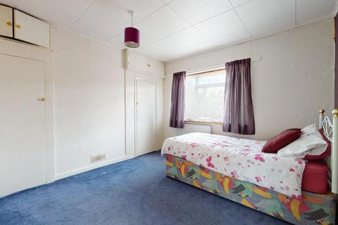 197 Colyer Road, Northfleet, Gravesend, DA11 8AT
