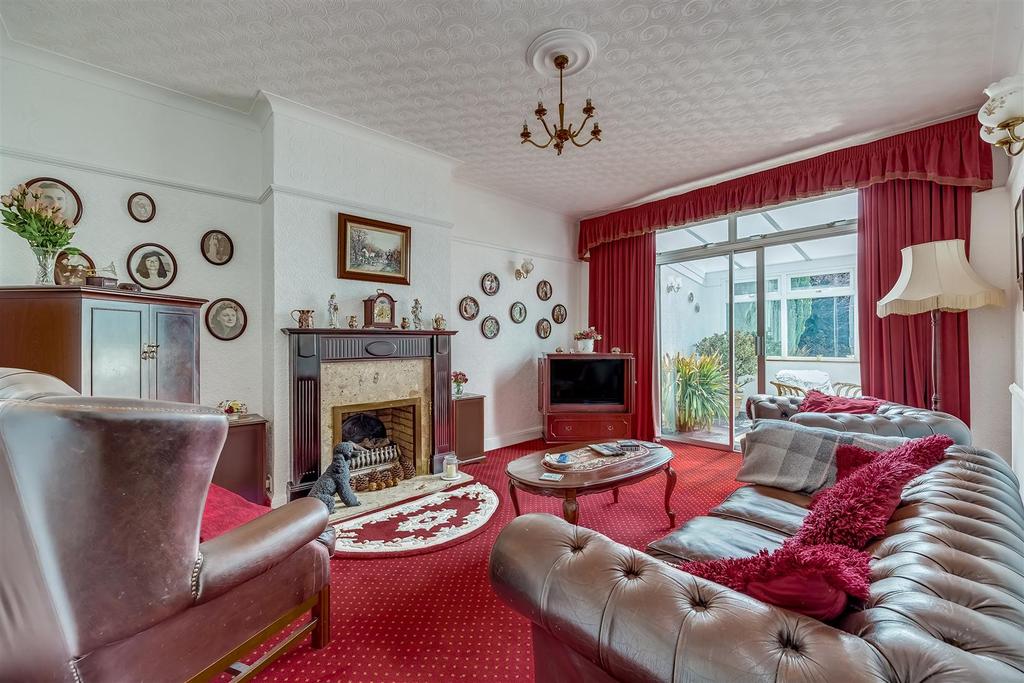 Winkworth Road, Banstead 4 bed semidetached house for sale £700,000