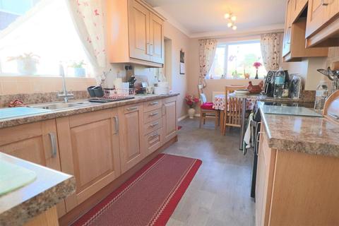 3 bedroom semi-detached house for sale - St. Annes Road, Beccles