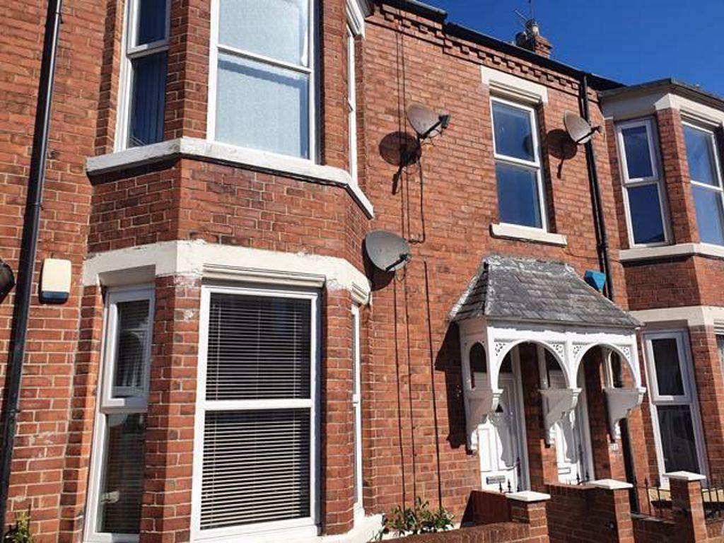 Coleridge Avenue, South Shields 3 bed flat £495 pcm (£114 pw)