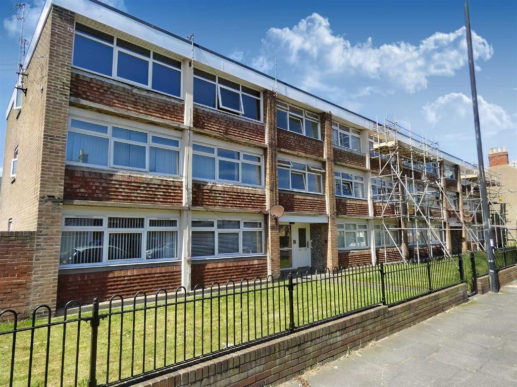 John Street, Cullercoats 2 bed apartment for sale £139,950