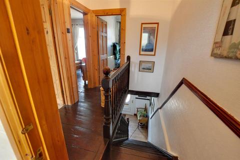 16 Lando Road, Pembrey, Burry Port, SA16 0UR