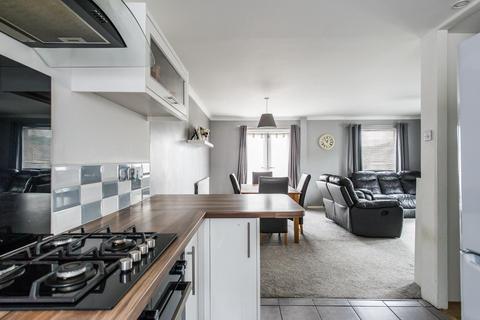 41 Page Close, Bean, Dartford, DA2 8BX